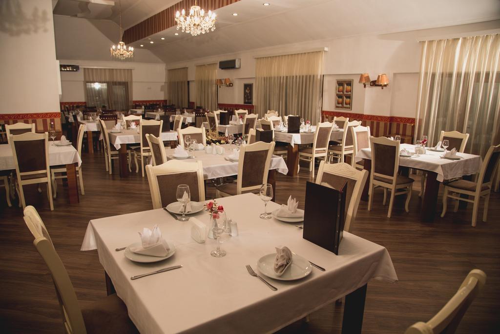Baku Inn Hotel Eksteriør bilde