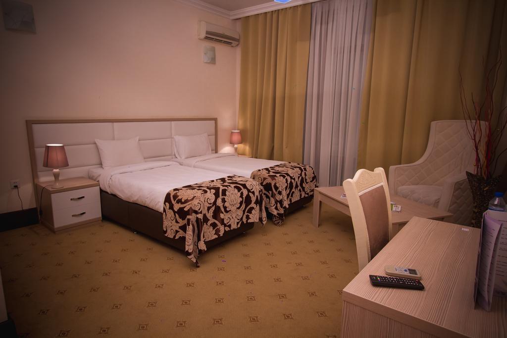 Baku Inn Hotel Eksteriør bilde